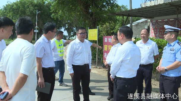 劉劍率隊(duì)調(diào)研督導(dǎo)國(guó)慶假期道路交通安全工作